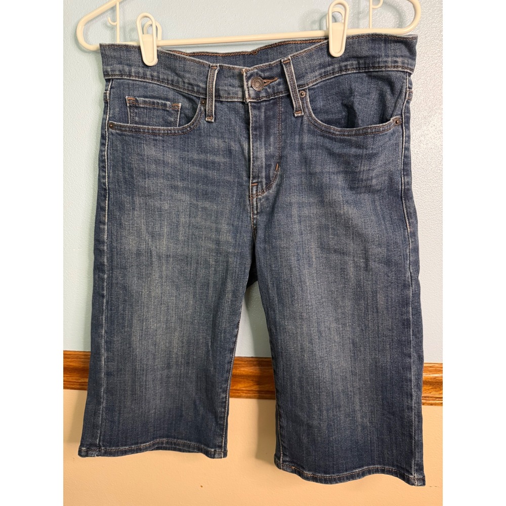 Levis Womens Medium Wash Denim Bermuda Jean Shorts Size 27